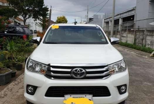 Selling Toyota Hilux 2016 G AT