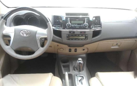 Toyota Fortuner 4x4 Diesel 2012 for sale-8