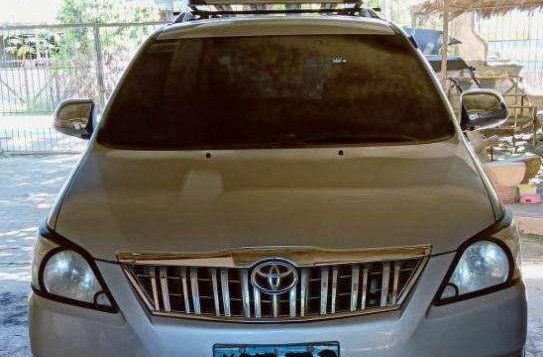 Well-kept Innova toyota MT for sale-3