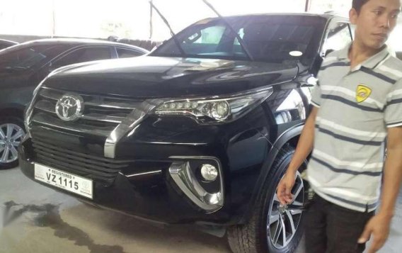 2017 Toyota Fortuner 4x4 2.8V for sale-4