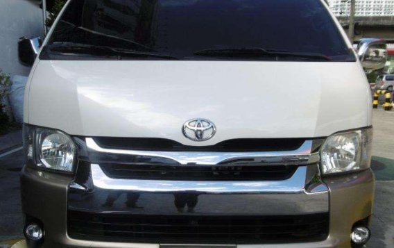 2015 Toyota HIACE Grandia GL PHP 1,298,000 neg