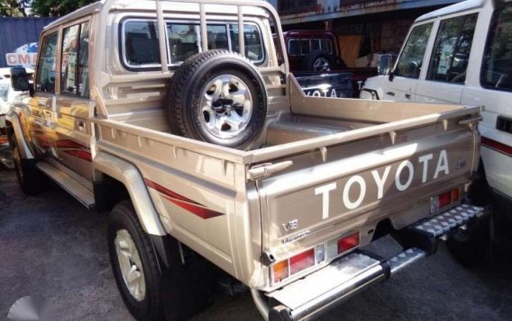Bnew TOYOTA Land Cruiser bulletproof and non bullet proof 2019-6
