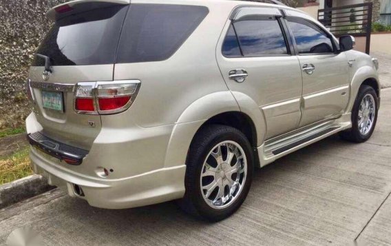 2010 Toyota Fortuner for sale-1