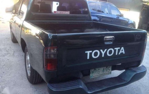 Toyota Hilux 2000 SR5 for sale-3