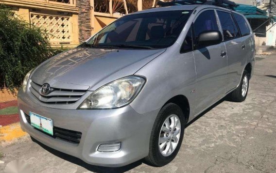 2011 Toyota Innova E 2.5 AT for sale