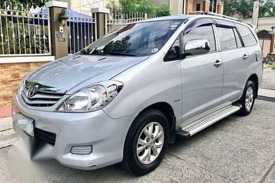 Toyota Innova E 2011 for sale-1