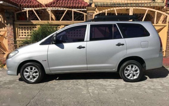 2011 Toyota Innova E 2.5 AT for sale-2