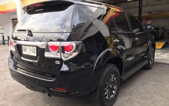 Toyota Fortuner V 2015 for sale-7