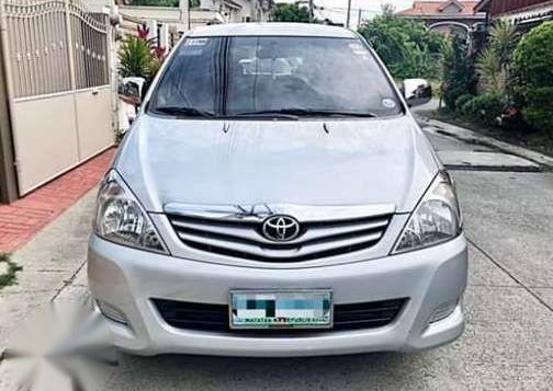 Toyota Innova E 2011 for sale