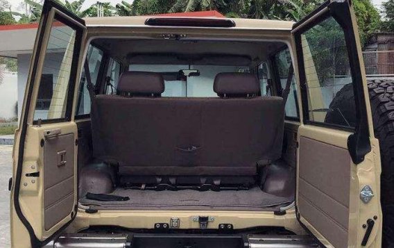 Toyota Land Cruiser 2017 for sale-6