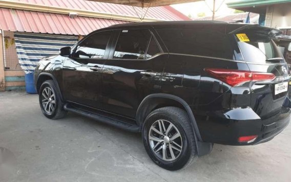 Toyota Fortuner v 4x4 2017 for sale-6