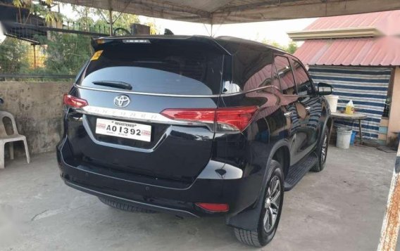 Toyota Fortuner v 4x4 2017 for sale-4