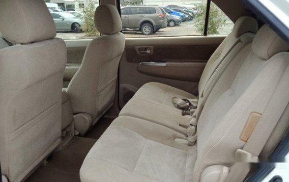 Toyota Fortuner 2005 G variant for sale-6