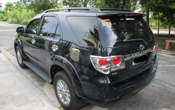 2013 Toyota Fortuner 4x2 AT for sale-3