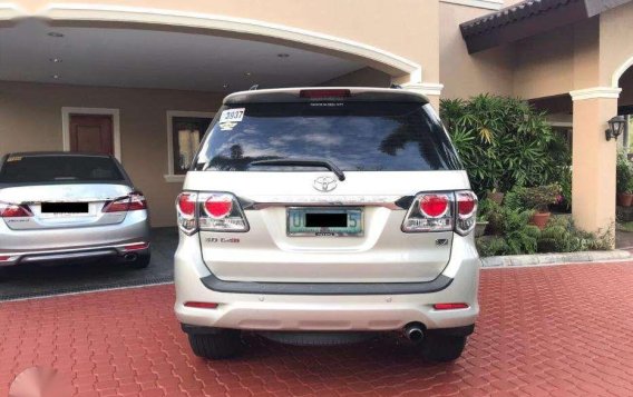 Toyota Fortuner V 4x4 2012 for sale-1