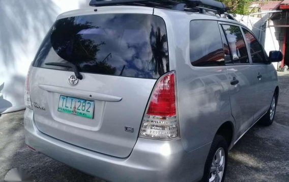 2011 Toyota Innova E for sale-3