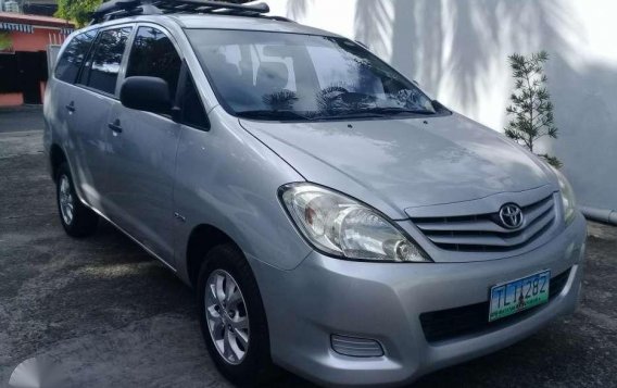 2011 Toyota Innova E for sale-1