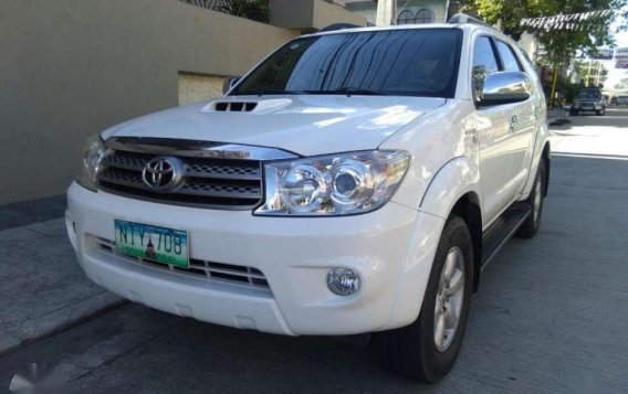 2010 Toyota Fortuner V for sale-7