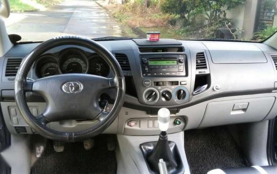 Toyota Hilux E 2010 for sale-3