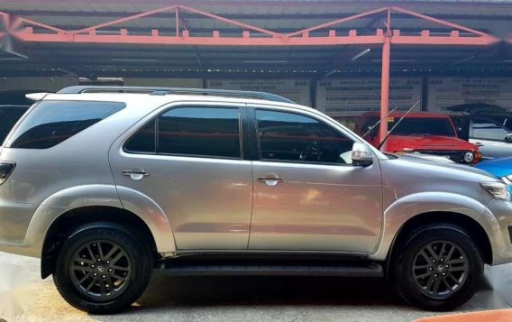 2015 Toyota Fortuner V for sale-2