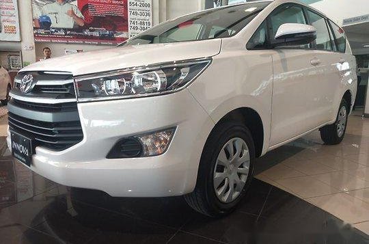 Toyota Innova 2019 J MT for sale-4