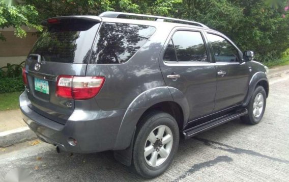 2009 Toyota Fortuner G for sale -3