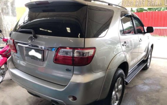 Toyota Fortuner 2010 for sale-3