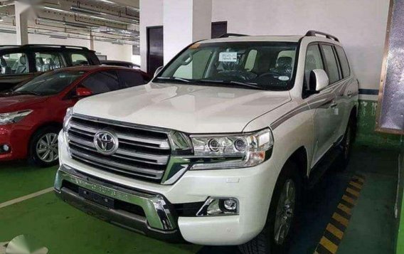 TOYOTA Land Cruiser 200 2019 brand new with unit on hand