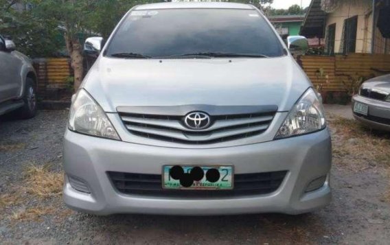 Toyota Innova J 2011 for sale-3