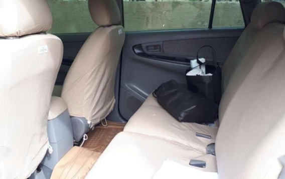 Like New Toyota Innova for sale-4