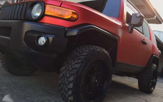 Helping my brother to sell his Toyota Fj Cruiser 2007 model-7