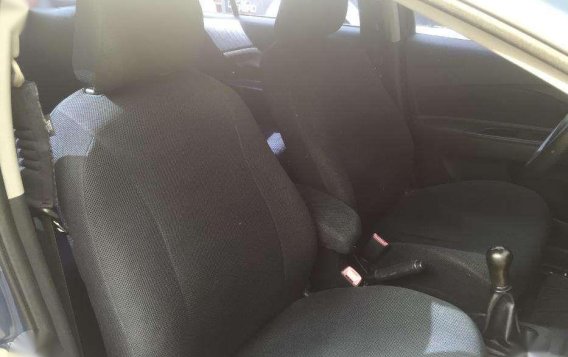 Toyota Vios 1.3 E 2009 Manual Transmission Fresh Interior-5