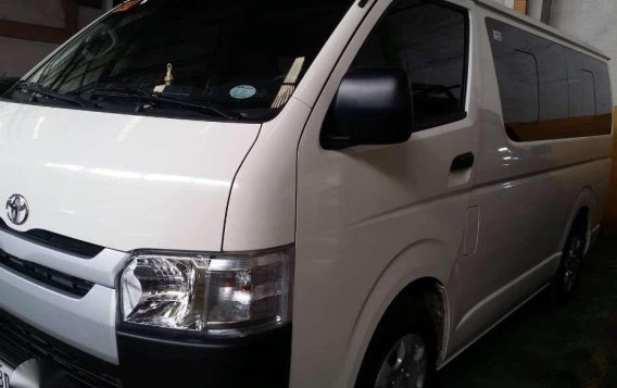 2019 Toyota Hiace Commuter 3.0 2000km only Original paint-1