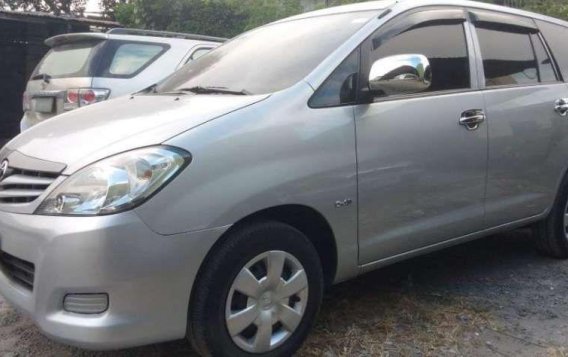 Toyota Innova J 2011 for sale-2