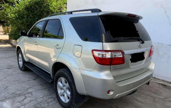 2010 Toyota Fortuner G for sale-3