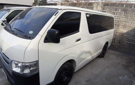 Toyota Hiace Commuter 2018 White FOR SALE-1