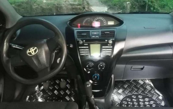 Toyota Vios E 2011 MT for sale-6