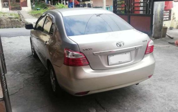 Toyota Vios E 2011 MT for sale-3