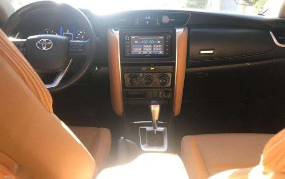 2016 Toyota Fortuner 4x2 G AT Fresh interior