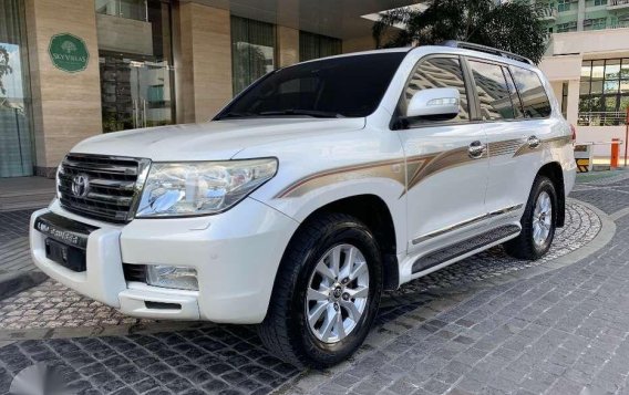 2010 Toyota Land Cruiser GXR diesel dubai automatic