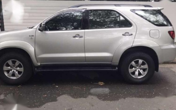 2005 Toyota Fortuner 4x2 DSL Automatic Well maintained