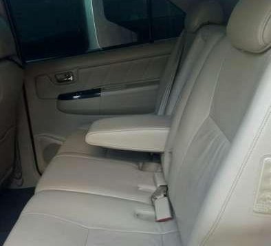 Toyota Fortuner G matic diesel 2015 look upgraded loaded only -6