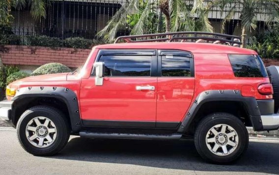 2016 Toyota FJ cruiser A/T 4x4 first owned lady driven-3