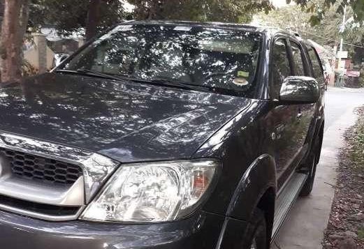 FOR SALE: Toyota Hilux 2.7G 2011