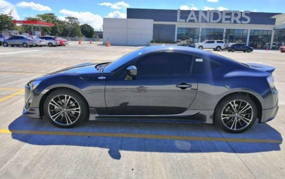 2016 Toyota 86 2.0 AT Gas TRD 12k km only!