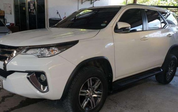 2017 Toyota Fortuner 2.4G Automatic Diesel Freedom White-1