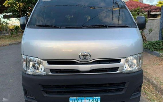 Toyota Hi ace Commuter 2012 Acquired 2013 Model RUSH SALE