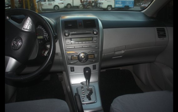 2011 Toyota Corolla Altis 1.6 E AT FOR SALE-9