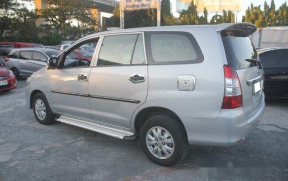 Toyota Innova E 2013 for sale-2