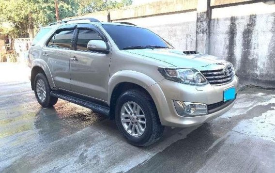 Toyota Fortuner 4x4 2012 Automatic Diesel-5